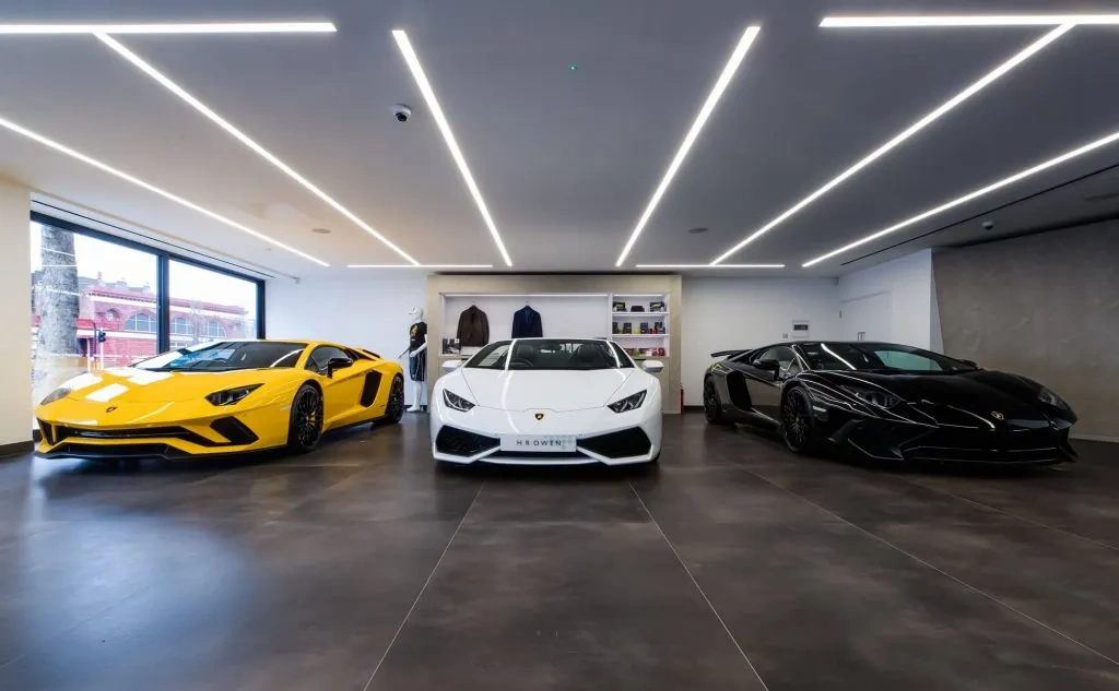 Car Showroom Cleaning